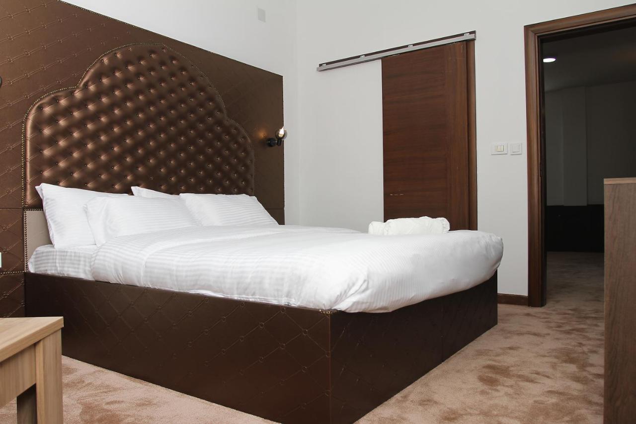 Hotel Andalus Скопье Экстерьер фото